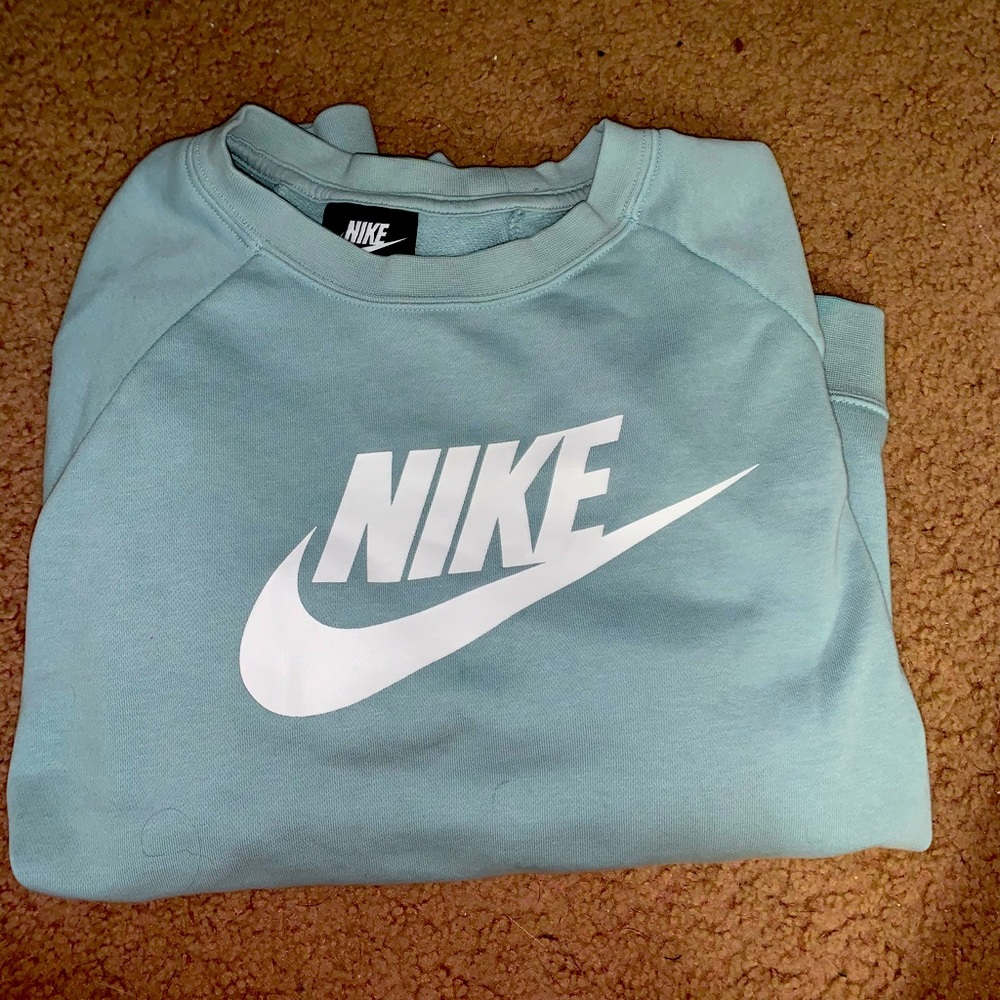 Nike sweatshirt